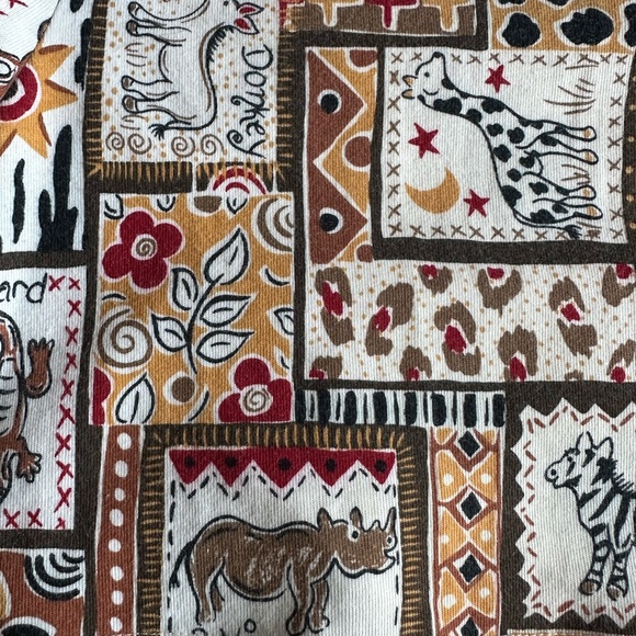 Vintage Bechamel A-Line Shorts with Bold Patterns - Picture 7 of 9